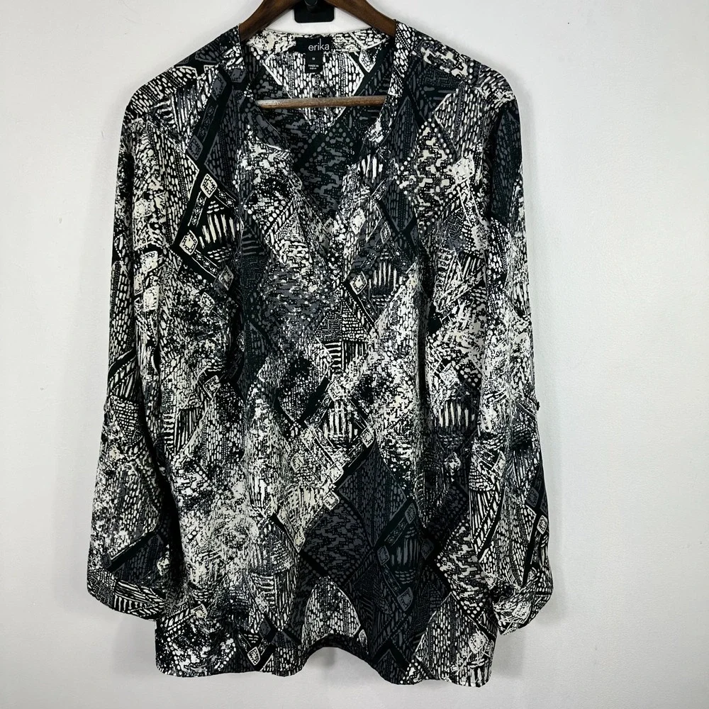 Erika Blouse 1X Black White Abstract Sequin V-Neck Boho Career Workwear Top - Picture 1 of 6